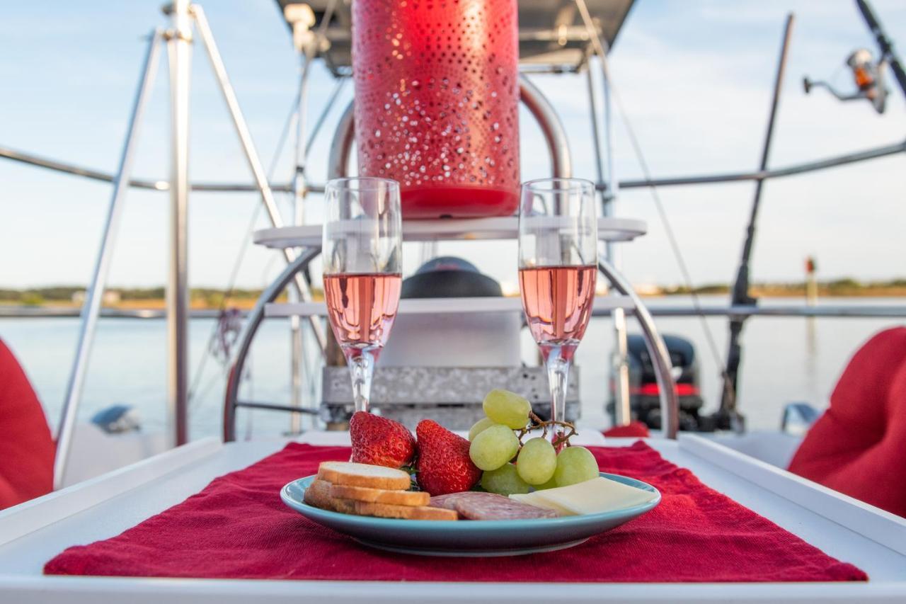 Romantic Escape In Downtown St Augustine Сейнт-Огастін Екстер'єр фото
